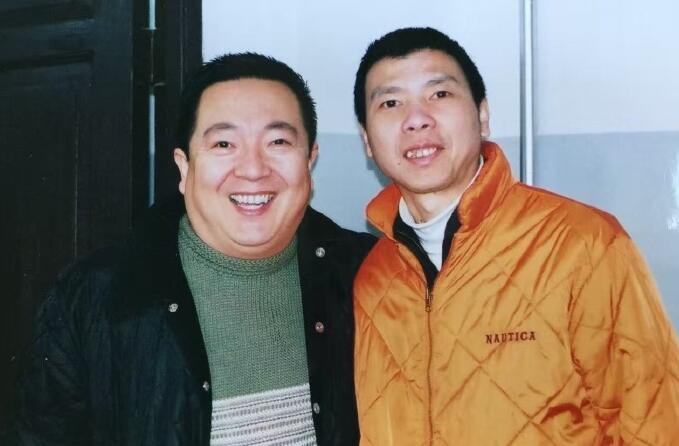 董浩叔叔晒旧照 "北京瘫"鼻祖葛优曾是小鲜肉