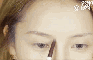 听说一字眉被掰弯啦?手把手教你最in的女星同款眉形!