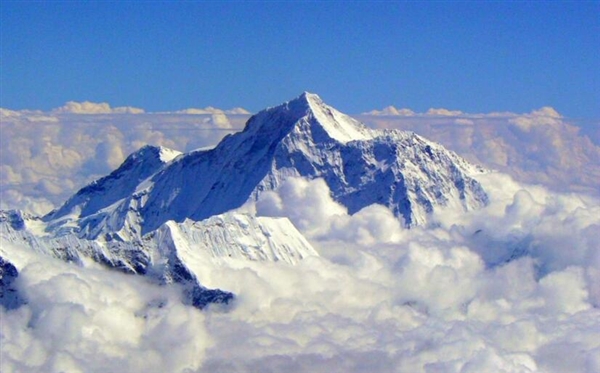 世界最高wi-fi!珠穆朗玛峰顶也能发自拍了