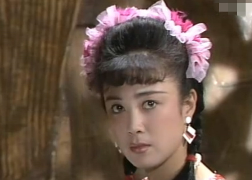 最美妲己傅艺伟涉嫌吸毒被查 旧照美艳动人