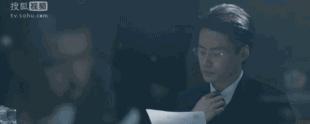 正文  哥哥伍力学是房地产老总,看似儒雅绅士其实是个斯文败类