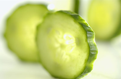 夏季黄瓜是当家菜 配什么营养能翻倍,别小瞧小黄瓜作用大着呢 健康 第8张