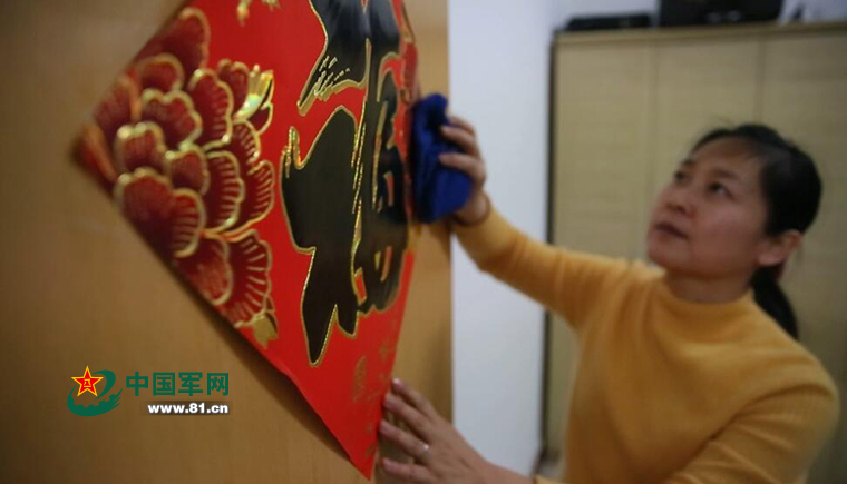 军人在他乡为国尽忠 115名军嫂撑起另一座营盘