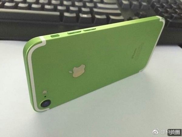 【手机中国 新闻】昨日晚间,苹果一言不合就发布了红色iphone 7.