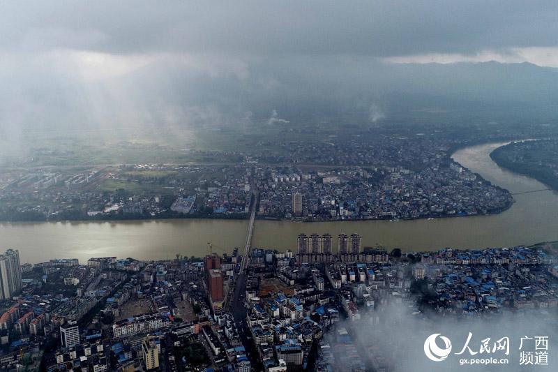 珠江上游融江广西柳州融安县段连降暴雨