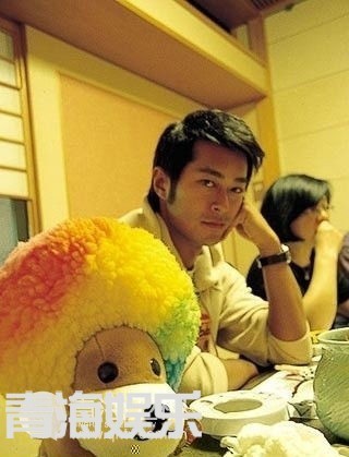 既,又大腕的明星全揭秘哦!他们的生活照和幕后照大家好奇吗!,养眼的!知道都有谁?杨幂,刘诗诗、赵薇、张柏芝,范冰冰、谢娜、孙俪、邓超、林心如,陈意涵,陆毅,李小冉,古天乐,汪涵,陈冠希,何润东,刘若英等等,不看会后悔啊!