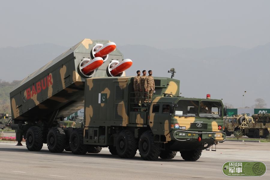巴基斯坦阅兵大量中国装备